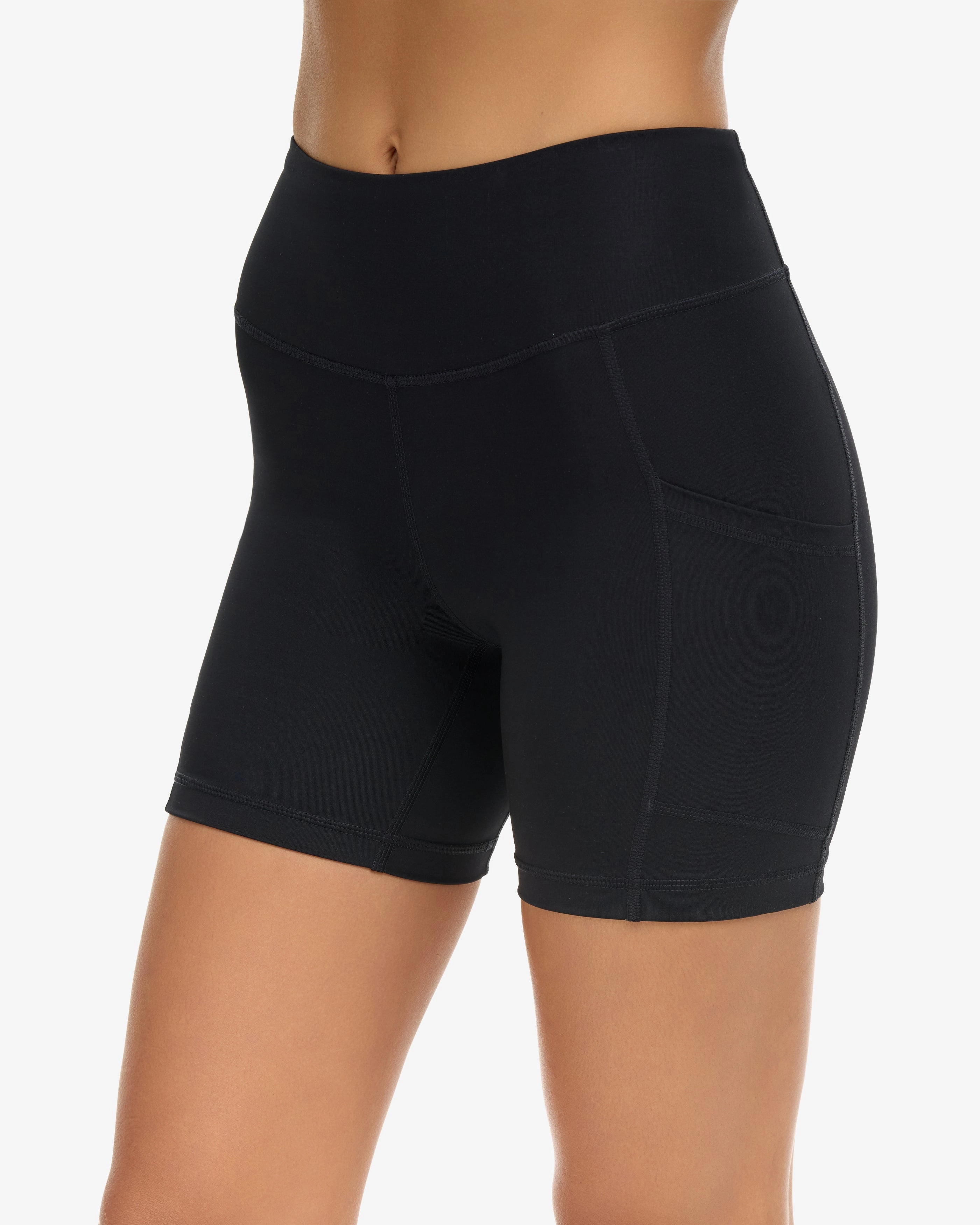 WOMEN'S TRAINING SHORTS (6200)