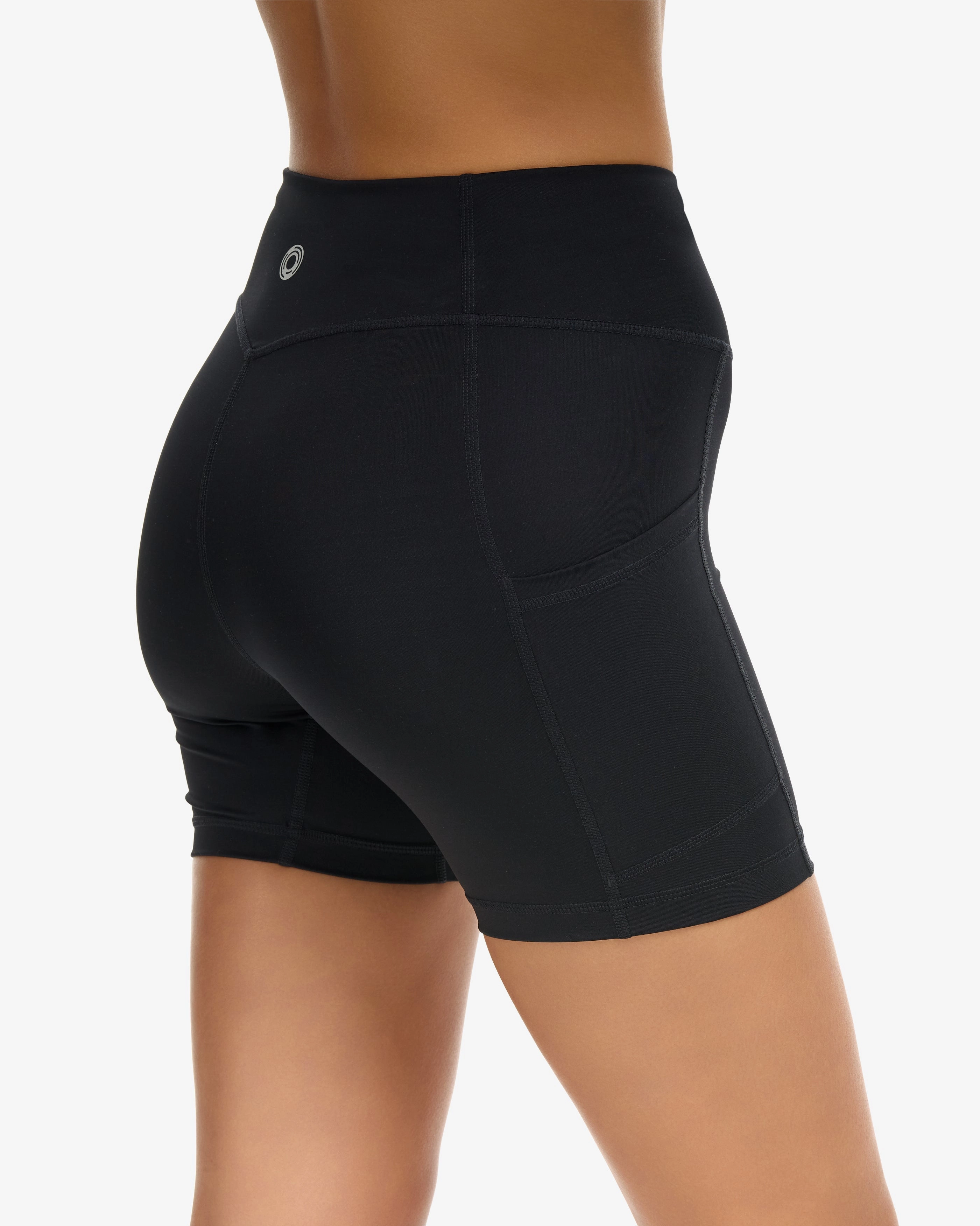 WOMEN'S TRAINING SHORTS (6200)